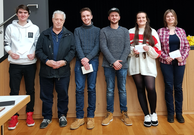 Mark Sergin gewinnt Goldenen Springer Mark Sergin gewinnt Goldenen Springer
