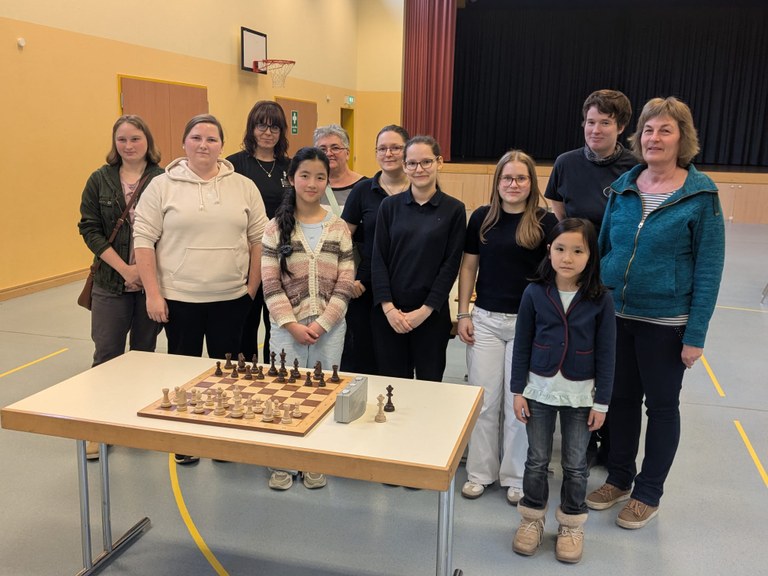 Blitz, Spannung und Schach-Torten: Frauenmeisterschaft in Limburg